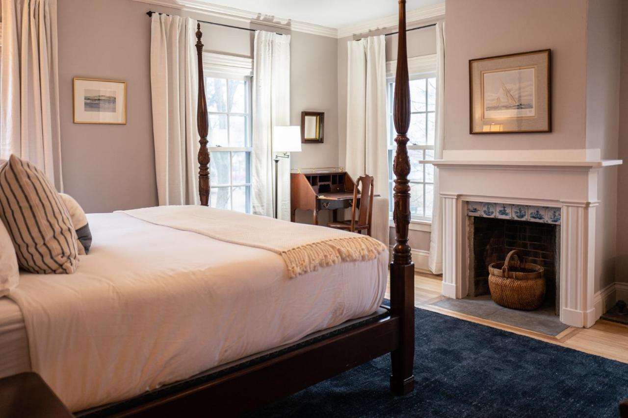 Onesixtyfive, The On Park Row 4* Brunswick
