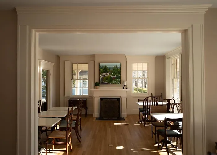 Onesixtyfive, The Inn On Park Row