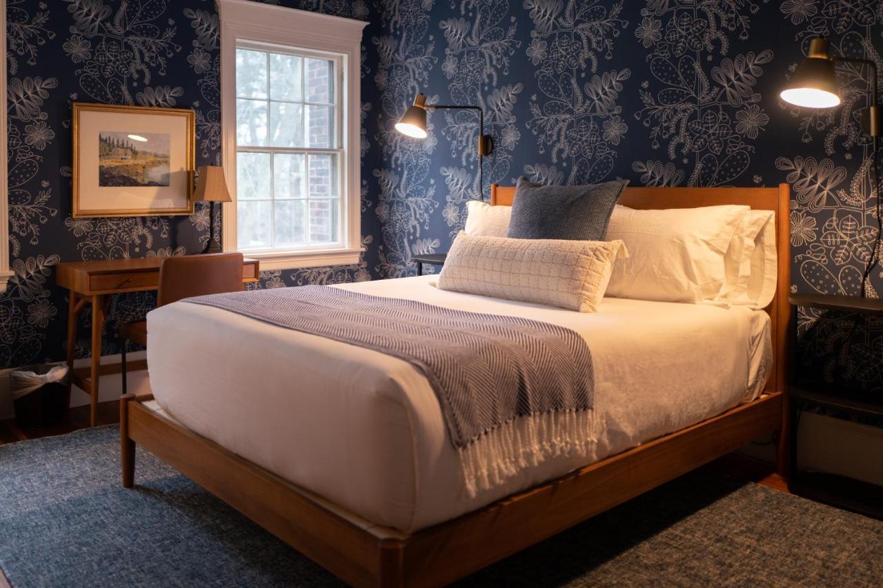 Hotel Onesixtyfive, The Inn On Park Row 4*
