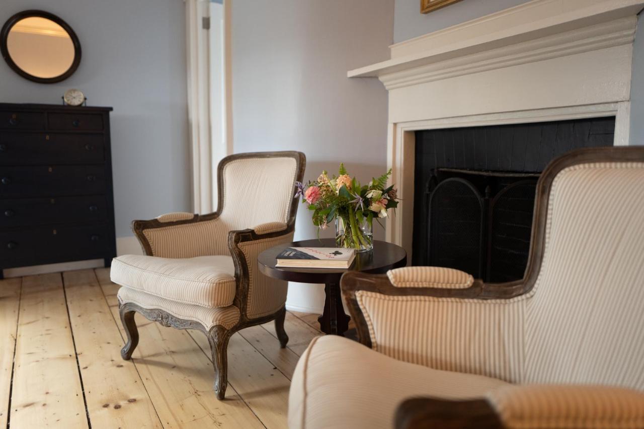 Onesixtyfive, The Inn On Park Row 4*